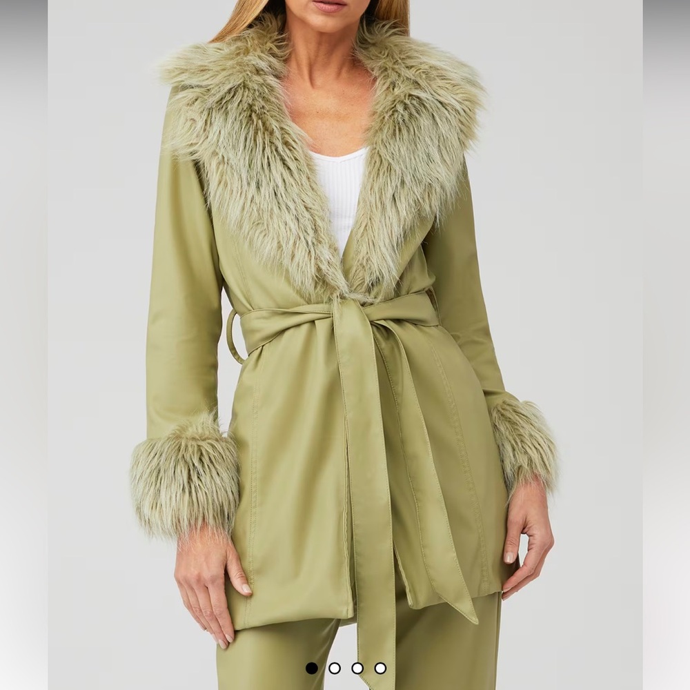 2piece SET SHOW ME YOUR MUMU
PENNY LANE FAUX LEATHER COAT and Pants XS